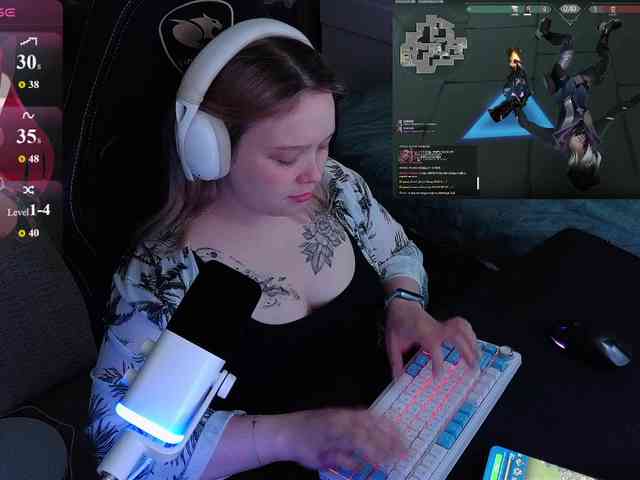 AlinaAdams webcam