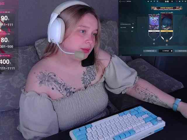 AlinaAdams webcam