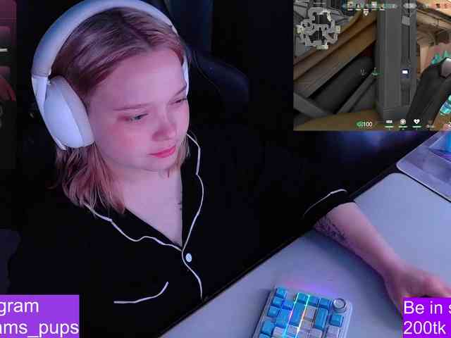 AlinaAdams webcam