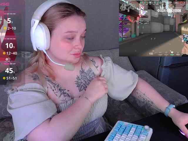 AlinaAdams webcam