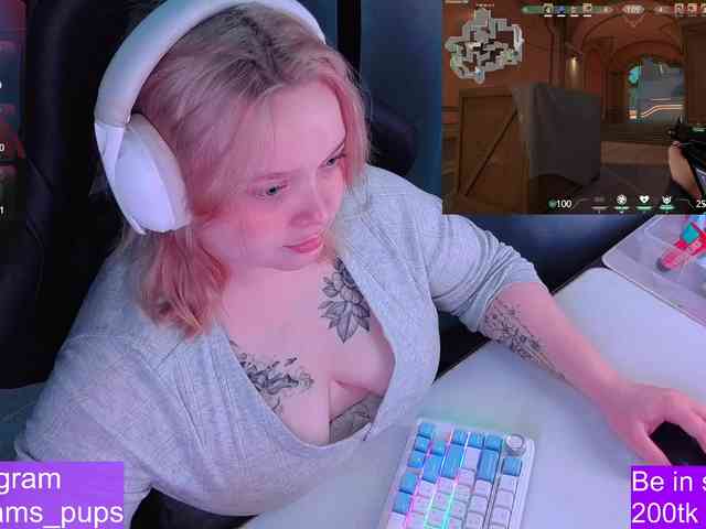 AlinaAdams webcam