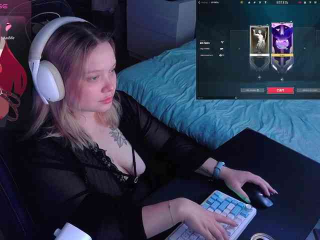 AlinaAdams webcam