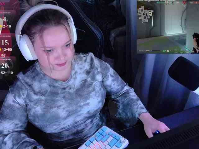 AlinaAdams webcam