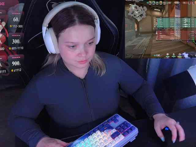 AlinaAdams webcam