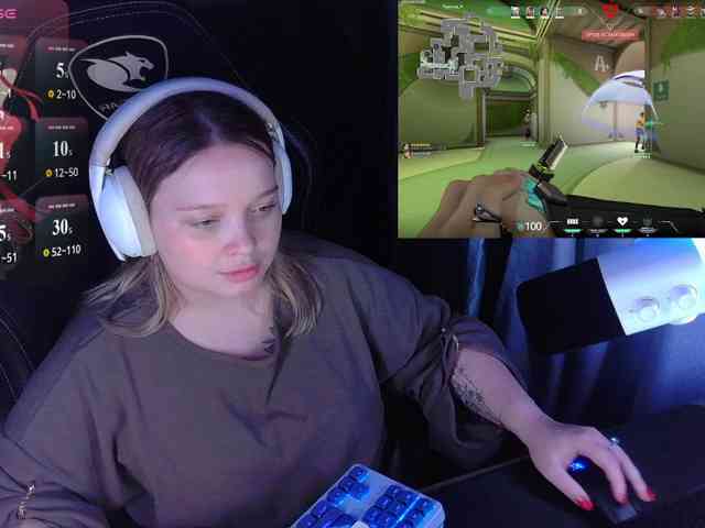 AlinaAdams webcam