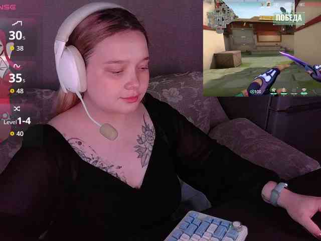AlinaAdams webcam