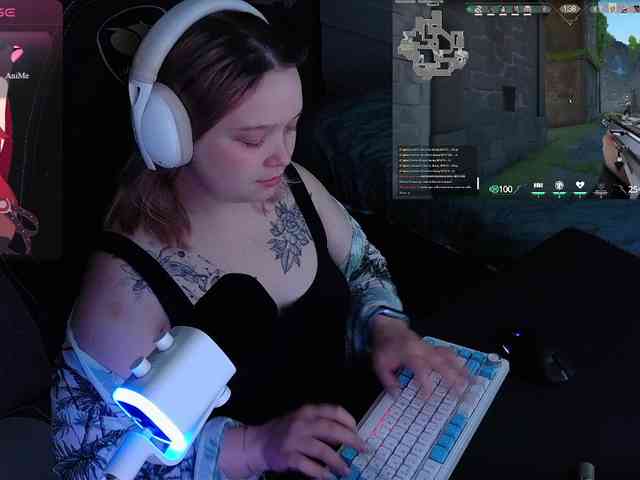 AlinaAdams webcam