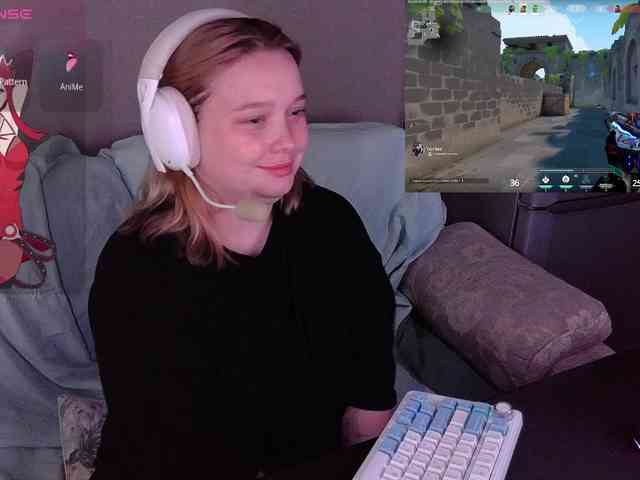 AlinaAdams webcam