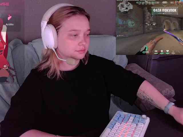 AlinaAdams webcam