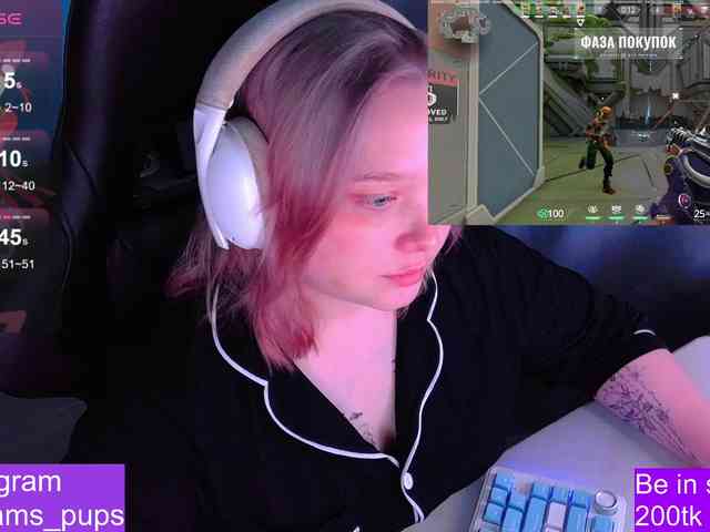 AlinaAdams webcam