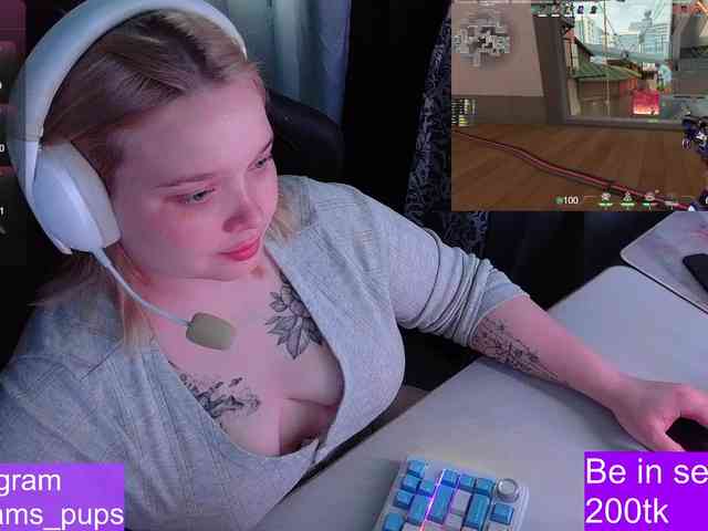 AlinaAdams webcam