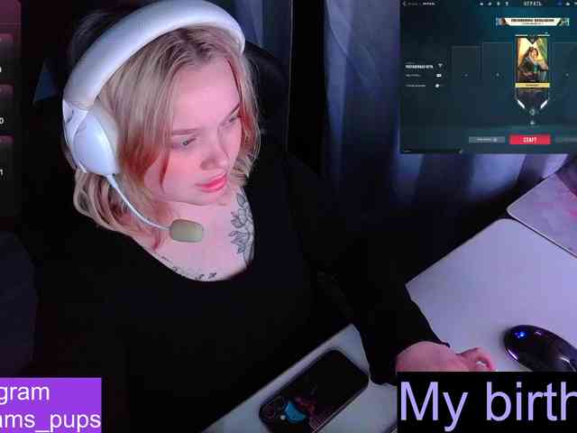 AlinaAdams webcam