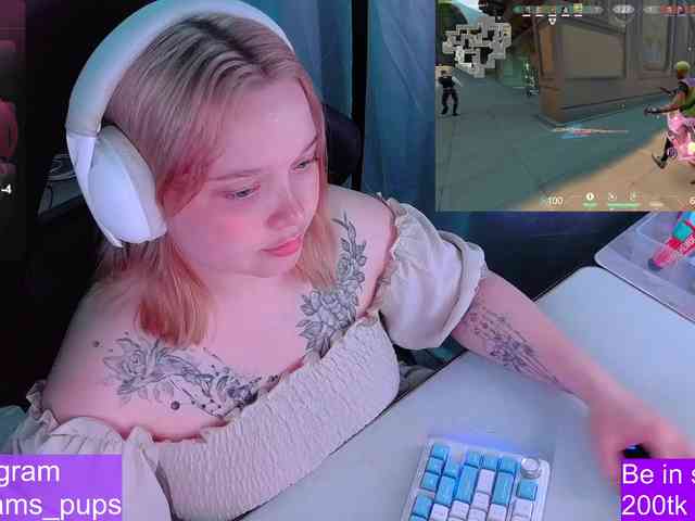AlinaAdams webcam