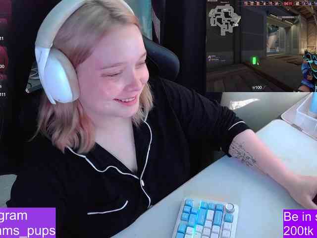 AlinaAdams webcam
