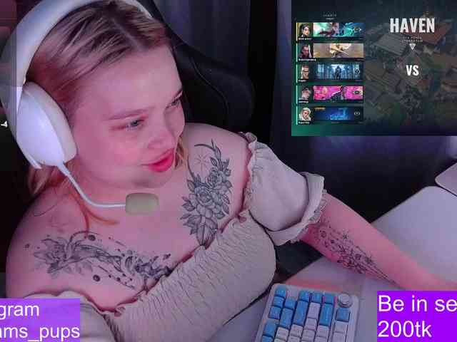AlinaAdams webcam
