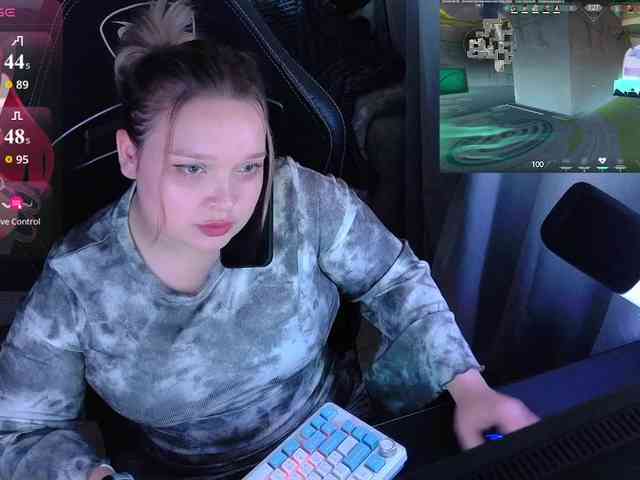AlinaAdams webcam