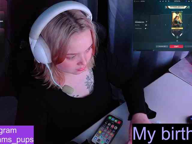 AlinaAdams AlinaAdams