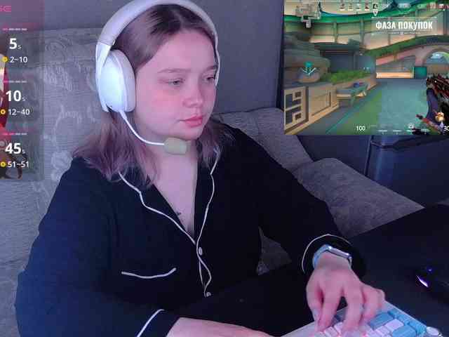 AlinaAdams webcam