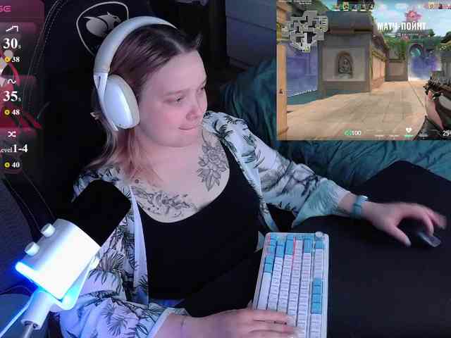 AlinaAdams webcam
