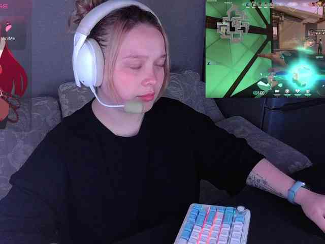 AlinaAdams webcam