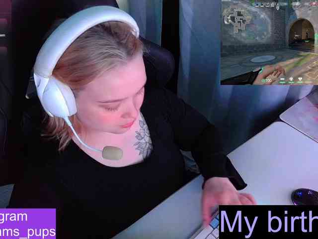 AlinaAdams webcam