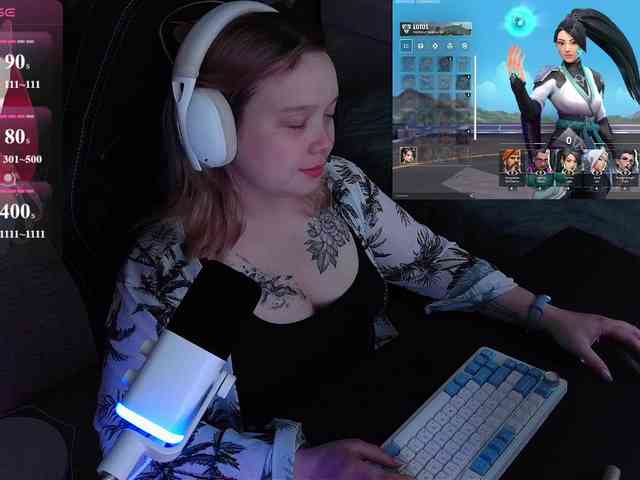AlinaAdams webcam
