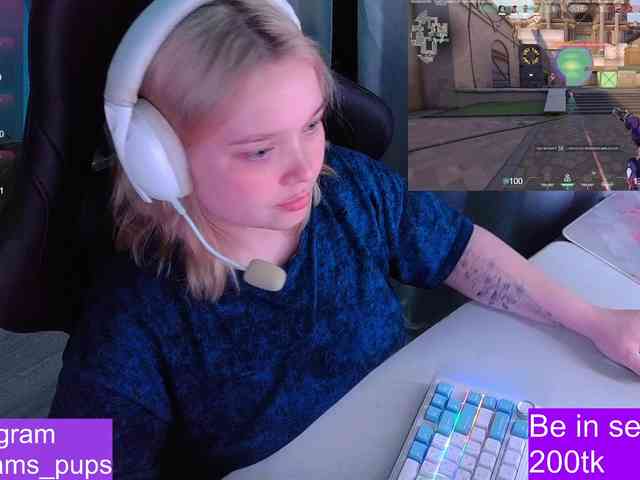 AlinaAdams webcam