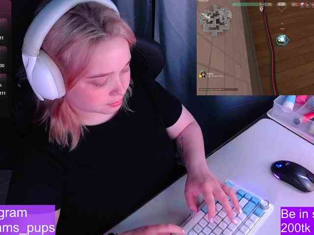 AlinaAdams webcam