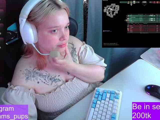 AlinaAdams webcam