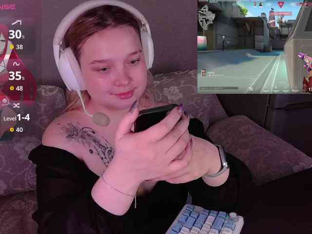 AlinaAdams webcam
