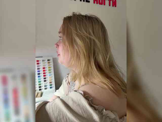 AlinaAdams webcam