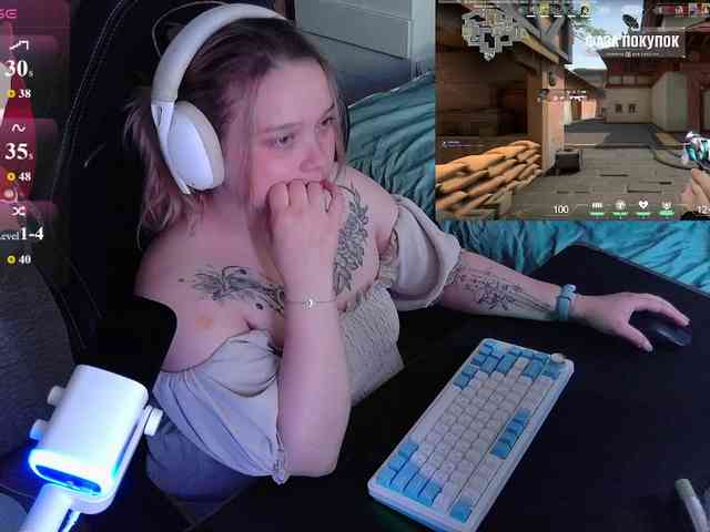 AlinaAdams webcam