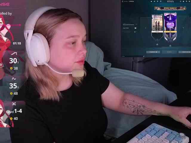 AlinaAdams webcam