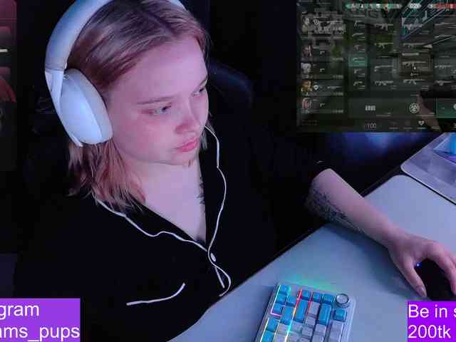 AlinaAdams webcam