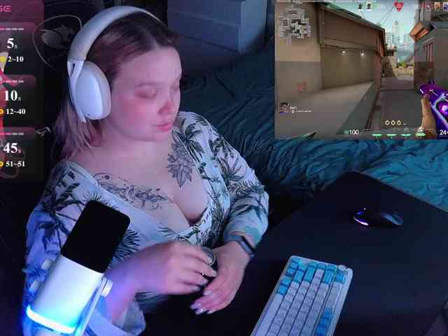 AlinaAdams webcam