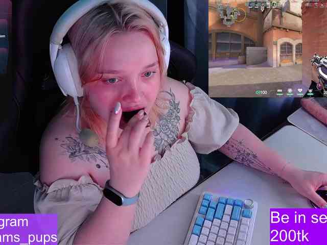 AlinaAdams webcam