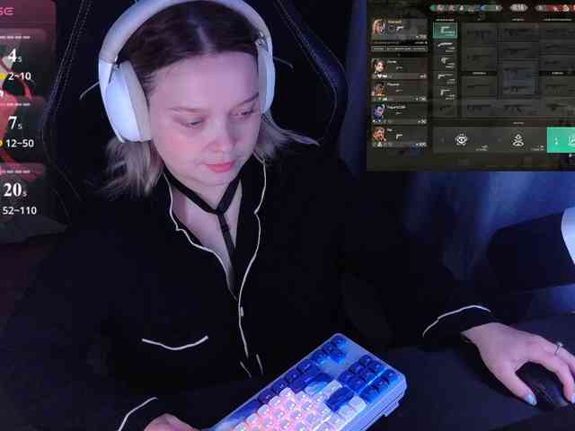 AlinaAdams webcam