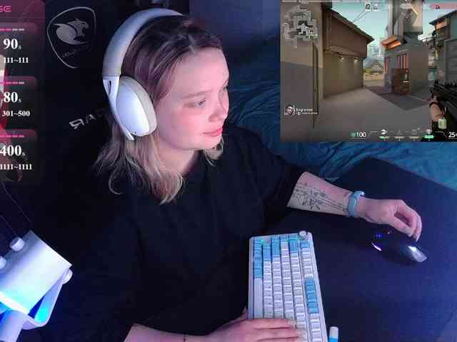 AlinaAdams webcam