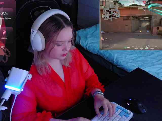 AlinaAdams webcam