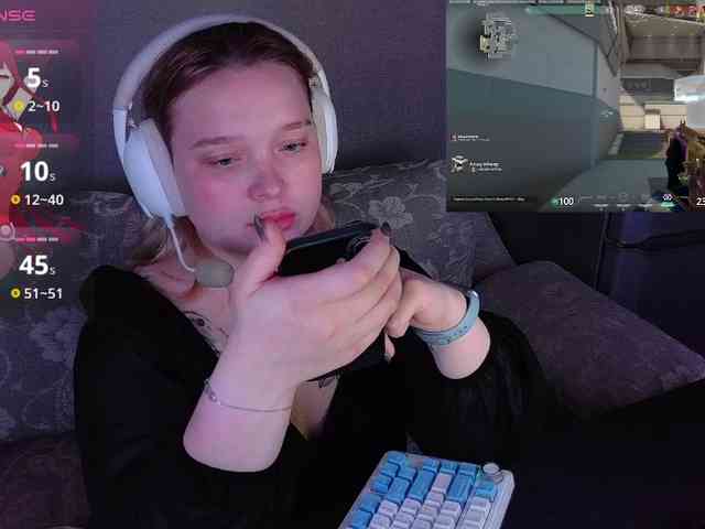 AlinaAdams webcam