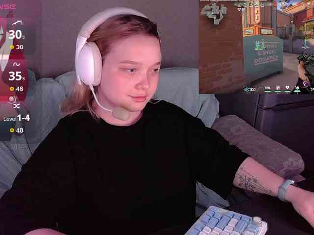 AlinaAdams webcam