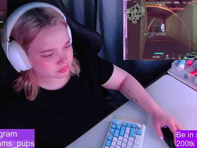 AlinaAdams webcam