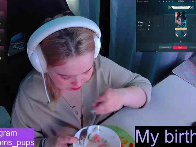 AlinaAdams webcam