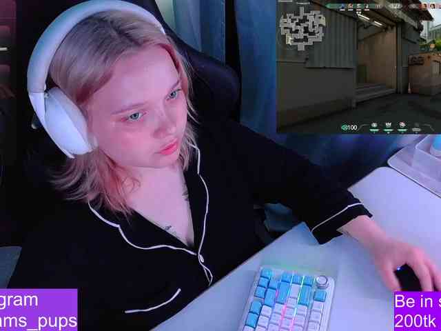 AlinaAdams webcam