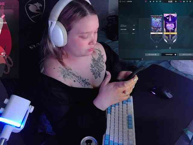 AlinaAdams webcam