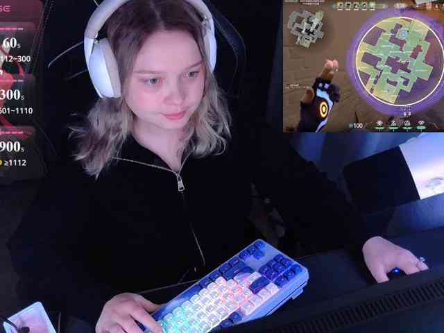 AlinaAdams webcam