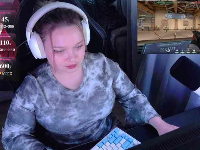 AlinaAdams webcam