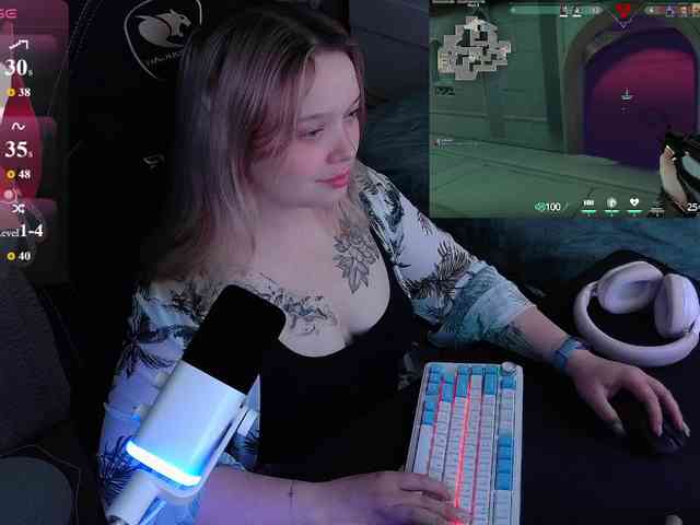AlinaAdams webcam