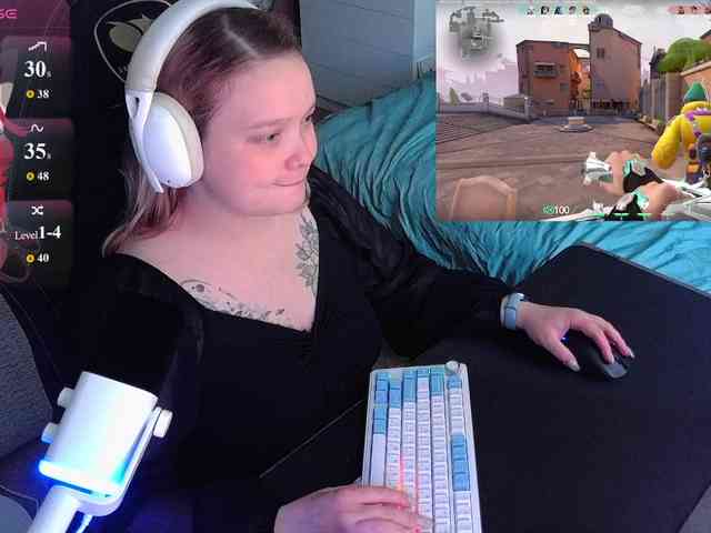 AlinaAdams webcam