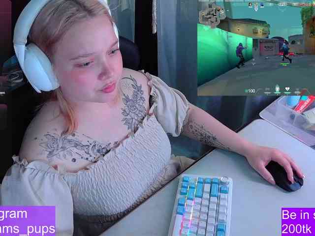 AlinaAdams webcam